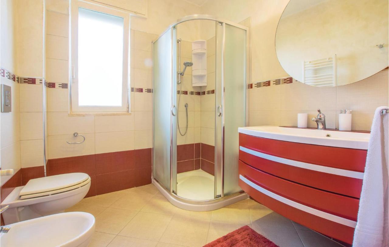 Awesome Apartment In Bari With Wifi Exteriör bild