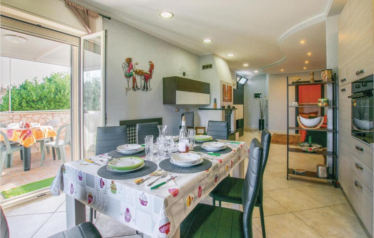 Awesome Apartment In Bari With Wifi Exteriör bild